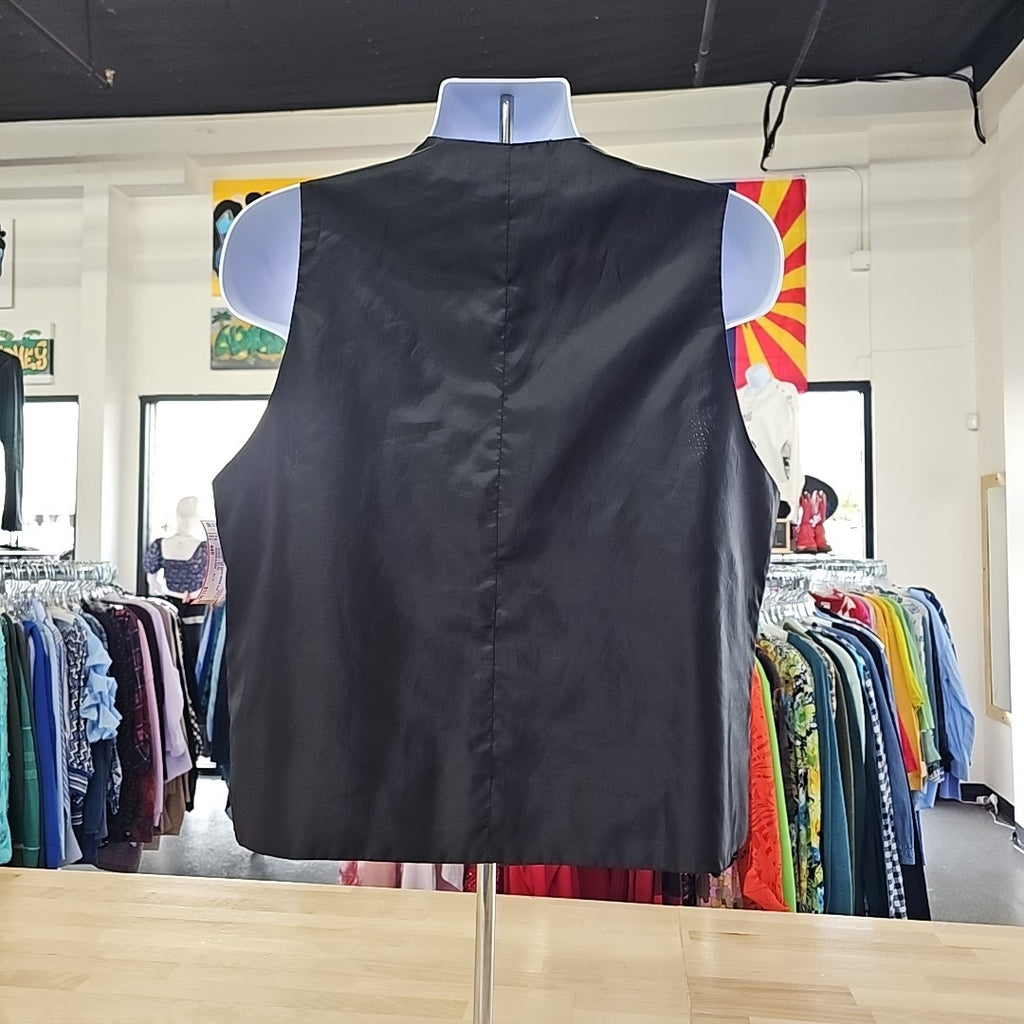 Size 44R Black Used MENS Vest