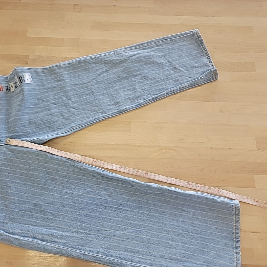 Levi's Size 27 Blue Jeans