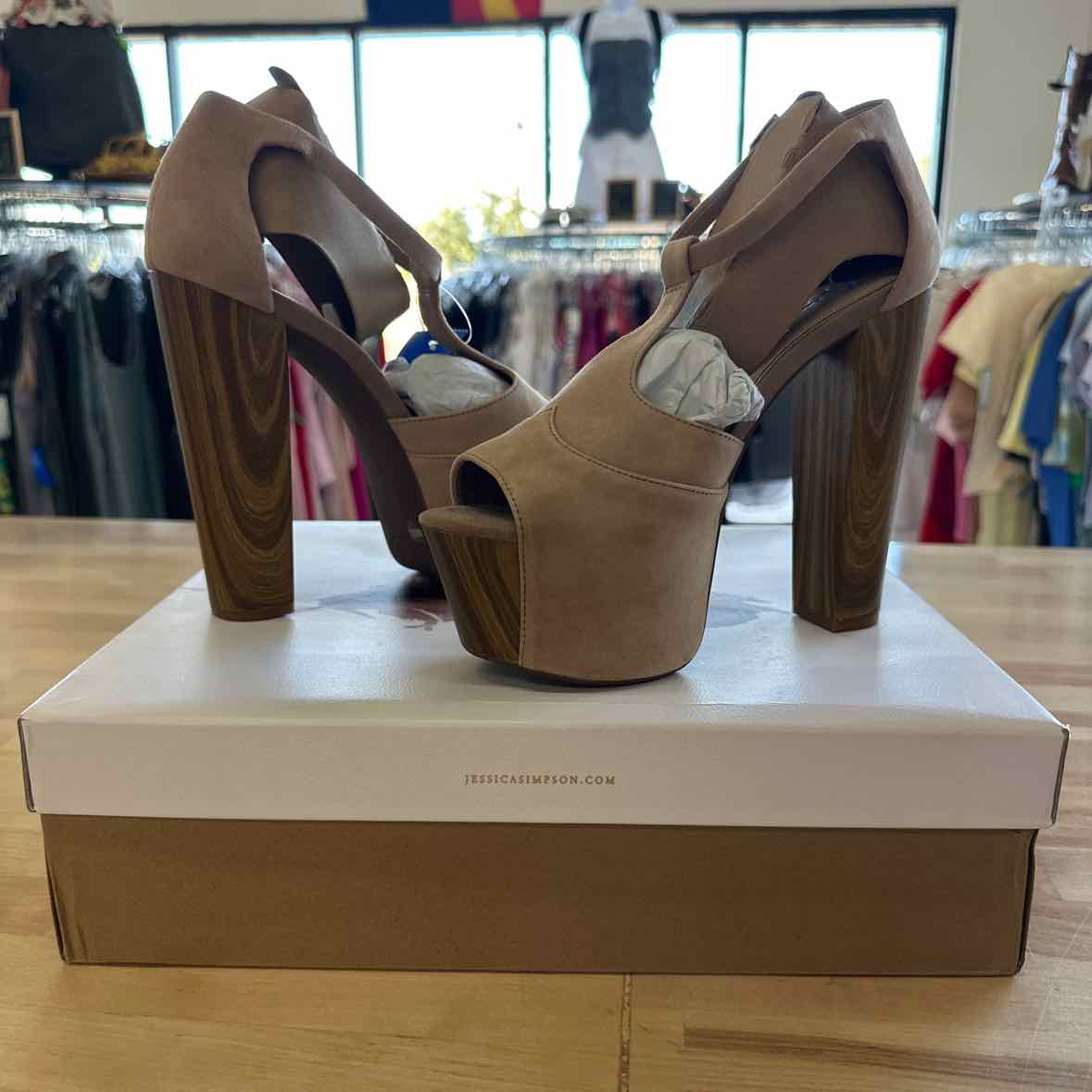 Jessica Simpson Shoe Size 8 Sand Heels