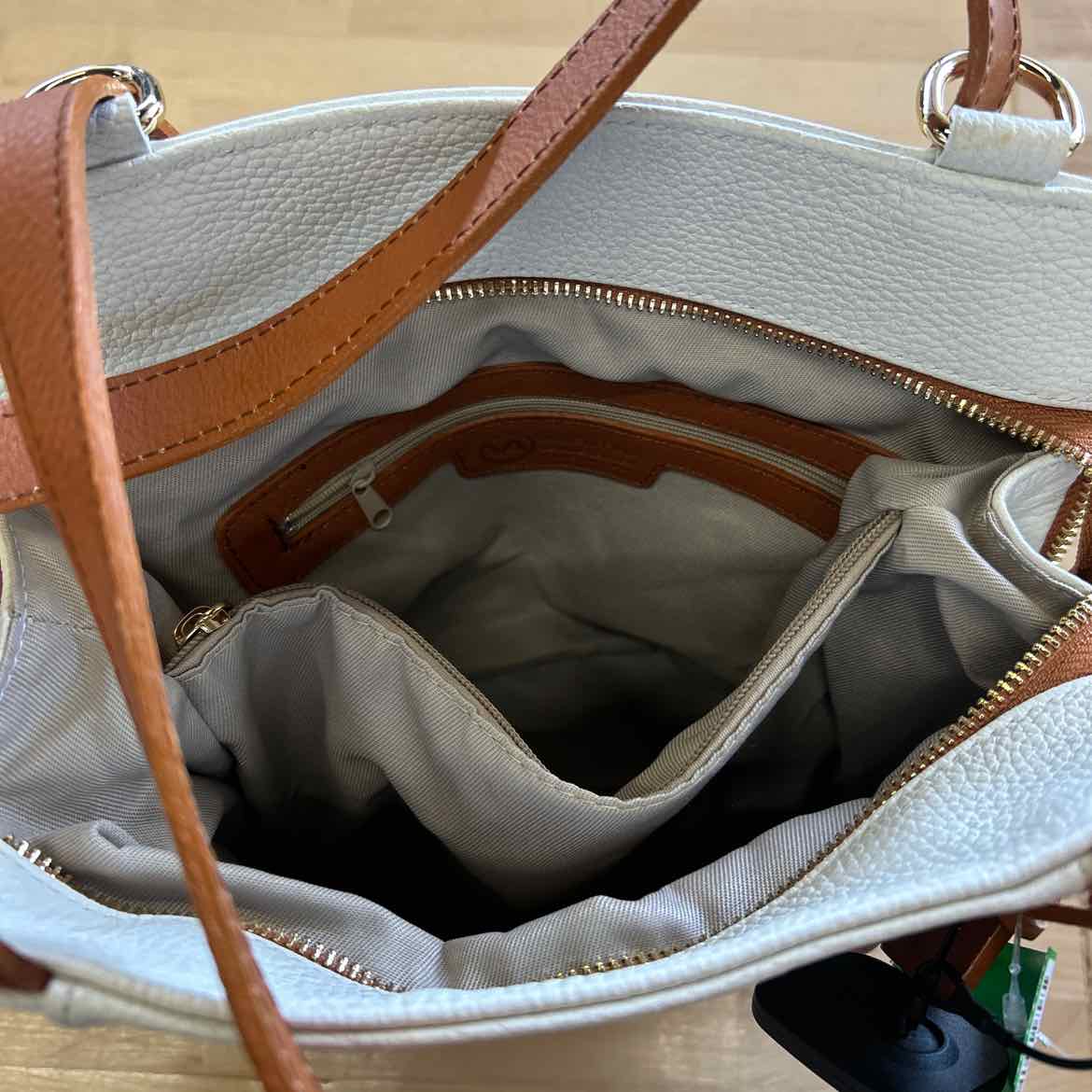 Valentina White Leather Preloved Handbag