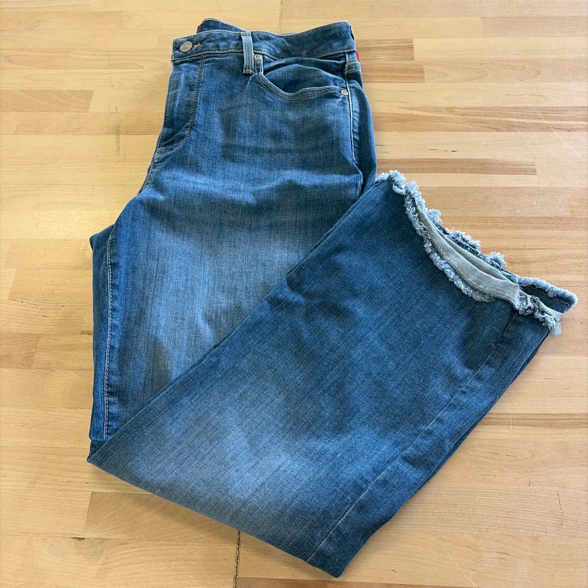 NYDJ Size 12 Blue Denim Preloved Jeans