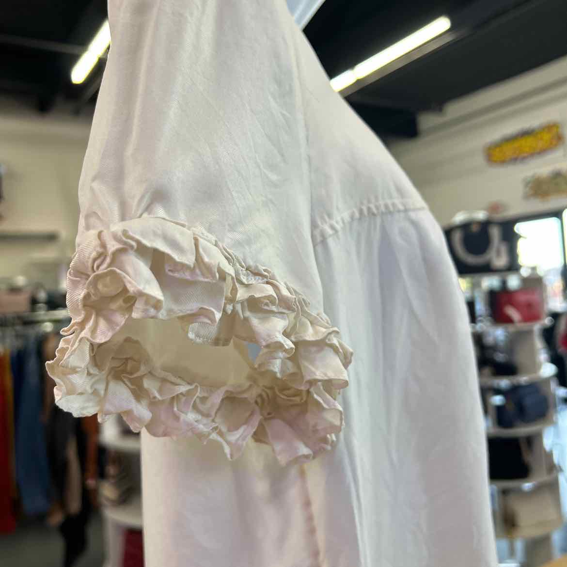 Banana Republic Size M White Preloved Blouse SS