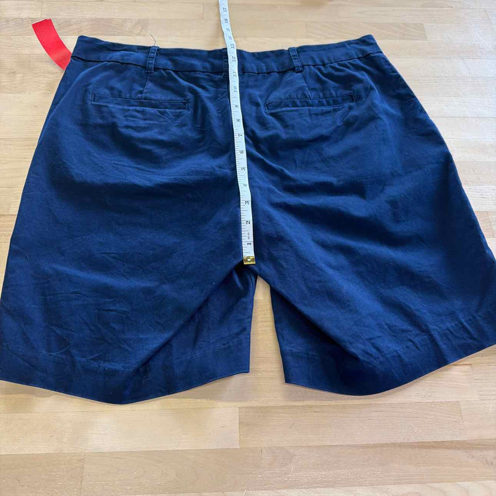 Ralph Lauren Size 8 Navy Preloved Shorts