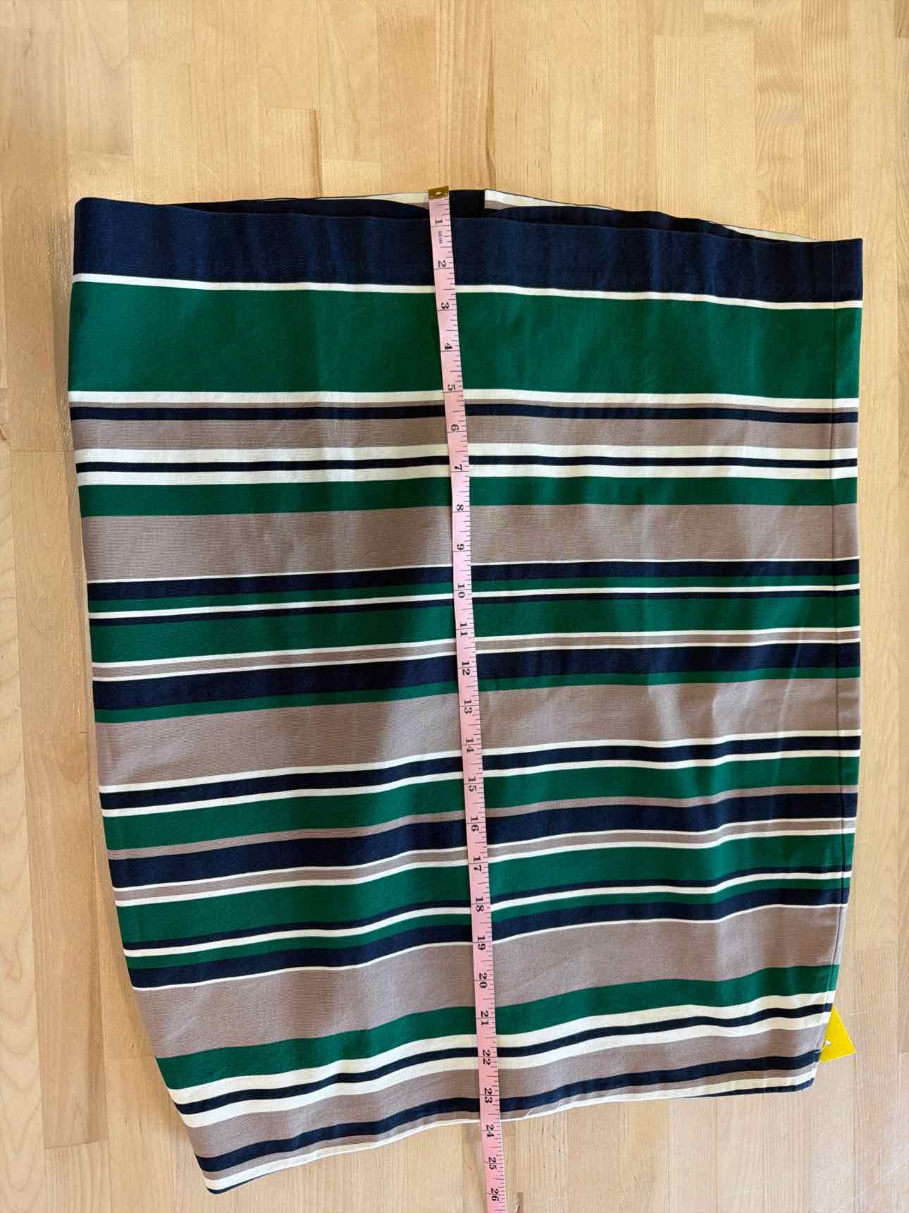Talbots Size 10 Green Skirt
