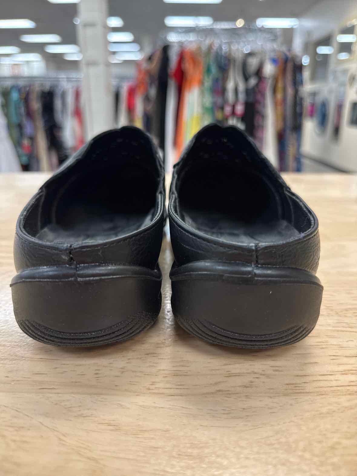 Easy Street Size 9.5 Black Forever Cut Out Mules NWT