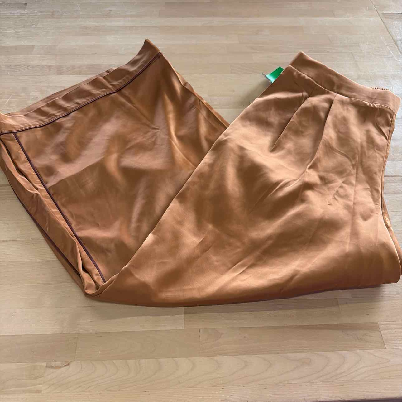 Torrid Size 1 Bronze Preloved Pants