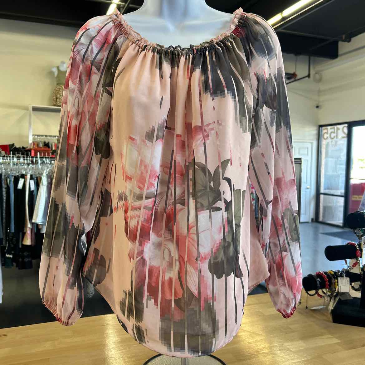 WHBM Size XS Pink Print Blouse