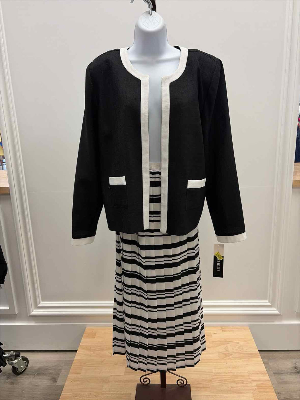 Leslie Fay Size 16 Black White Vintage Dress