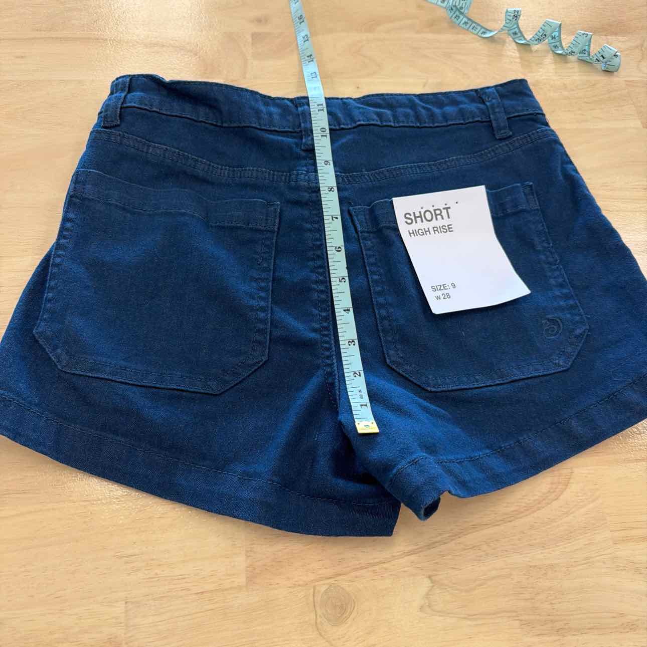 Indigo Rain Women Size 9 Blue New Shorts