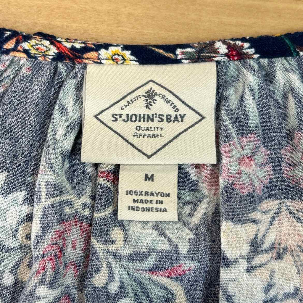 St John's Bay Size M Blue Preloved Blouse LS