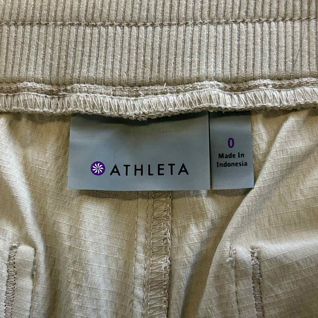 Athleta Size 0 Khaki Nylon Preloved Athletic Shorts