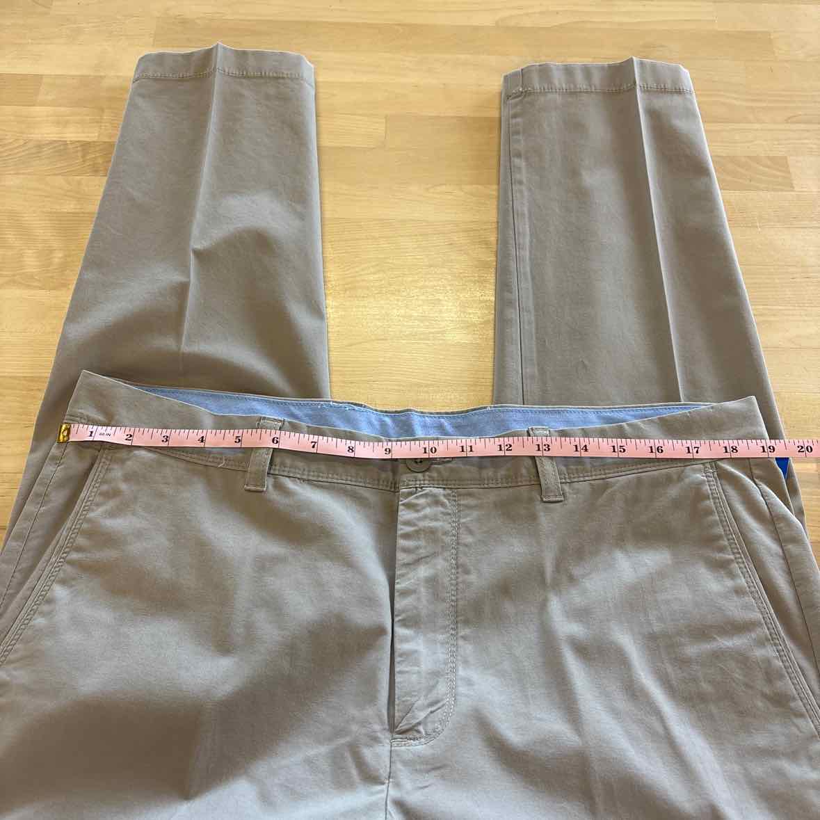 Roundtree Size 38x30 Brown MENS Pants