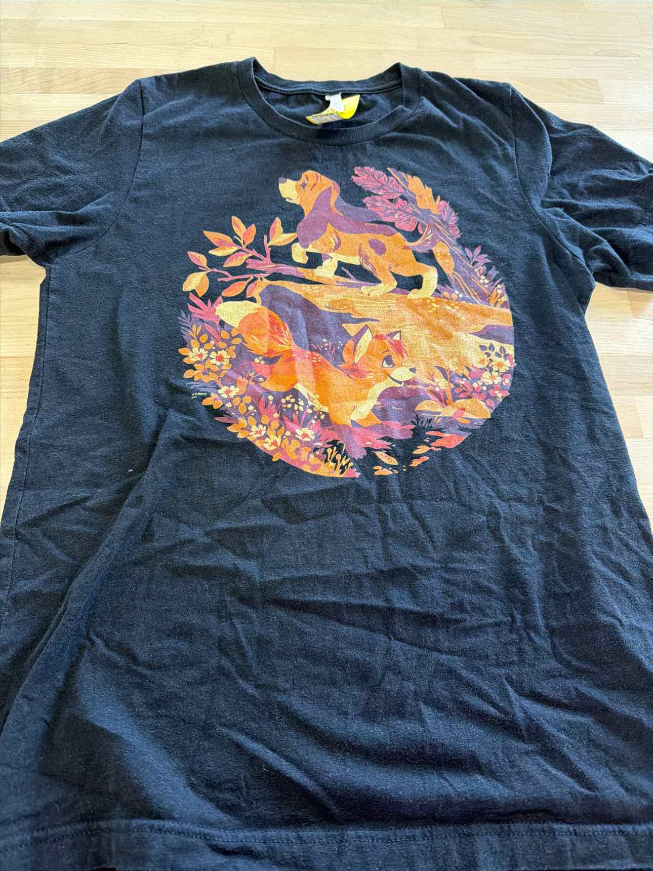 Canvas Size M Black T-shirt