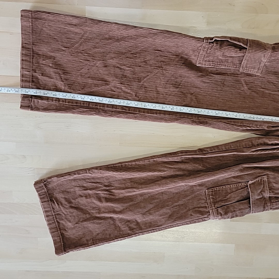 tinceltown Size 1 Cotton Corduroy Low-Rise Cargo Jeans - Pecan
