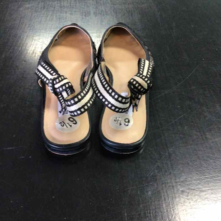 Steve Madden Shoe Size 6.5 Black Wedges