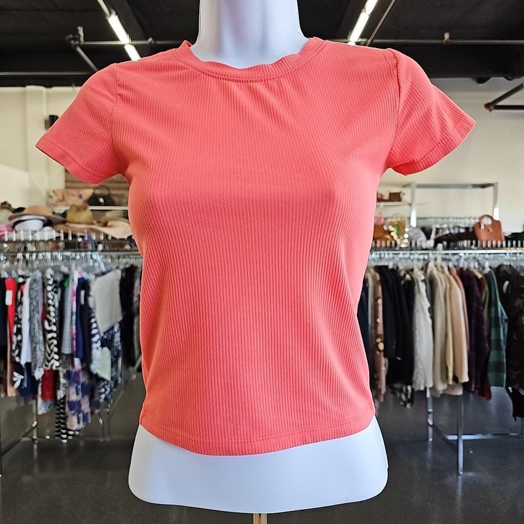 Splash Size S Pink Crop Top