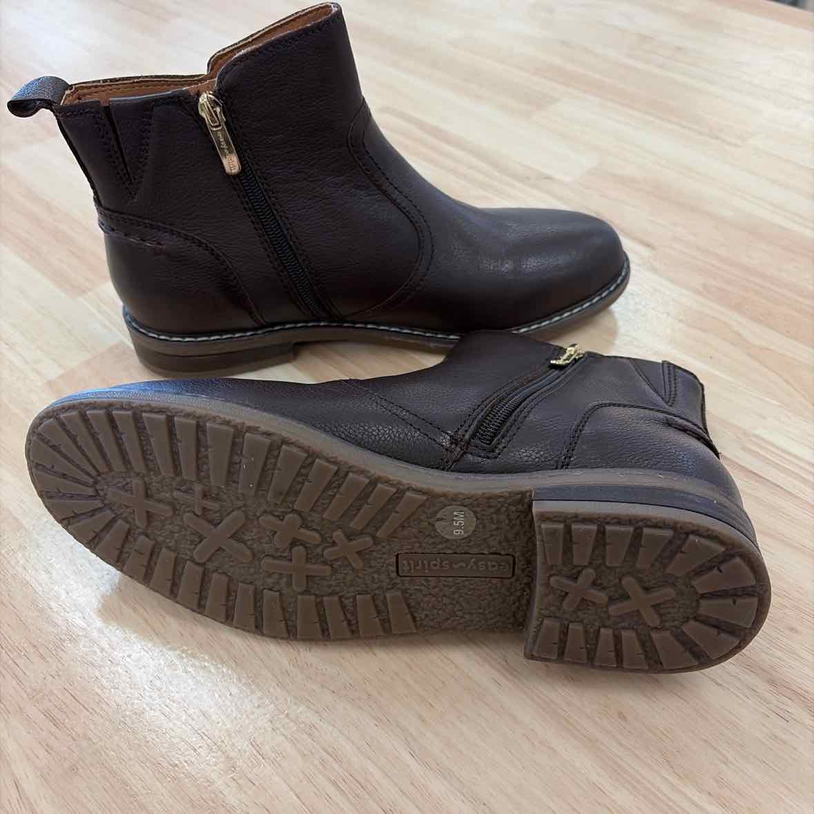 Easy Spirit Size 10 Juna Round Toe Zippered Booties