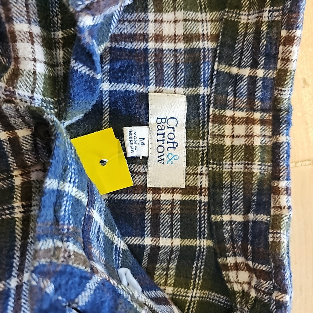 Croft&Barrow Size M Blue MENS Button Down Shirt