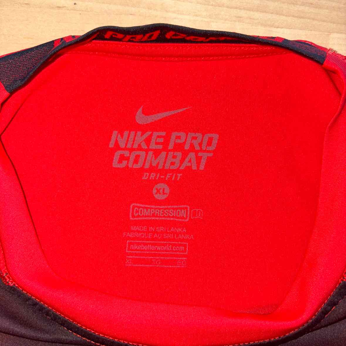 Nike Size XL Red T-shirt