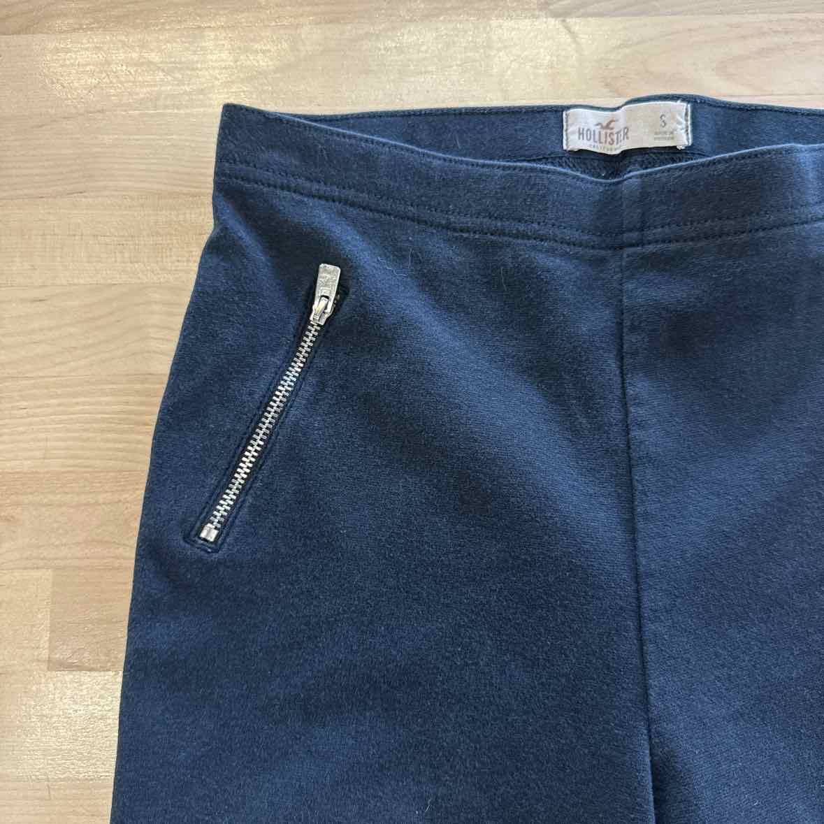Hollister Size S Black Pants