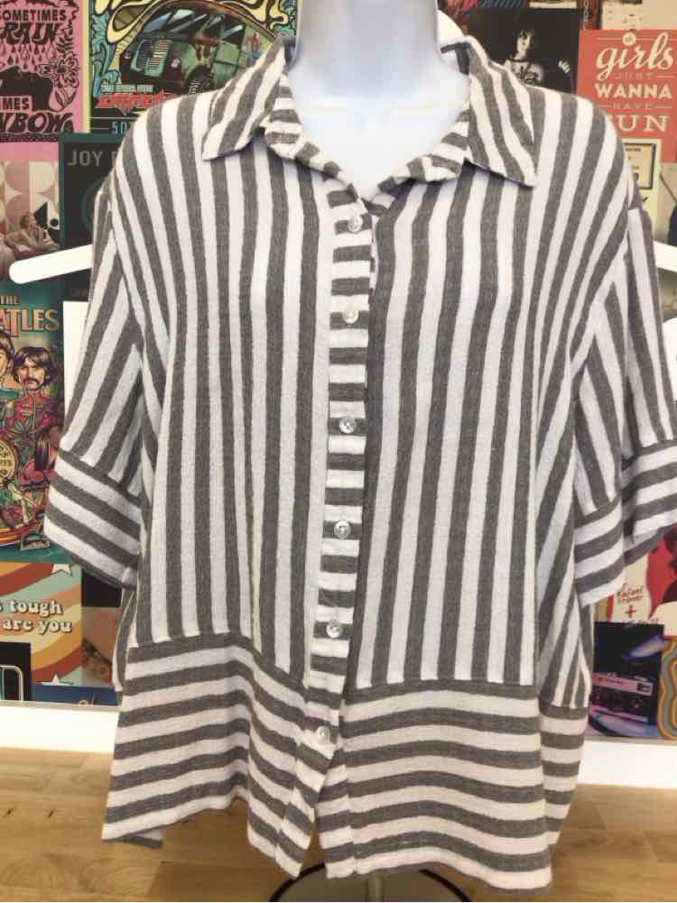 Jane + Delancey Size L Gray Preloved Longsleeve