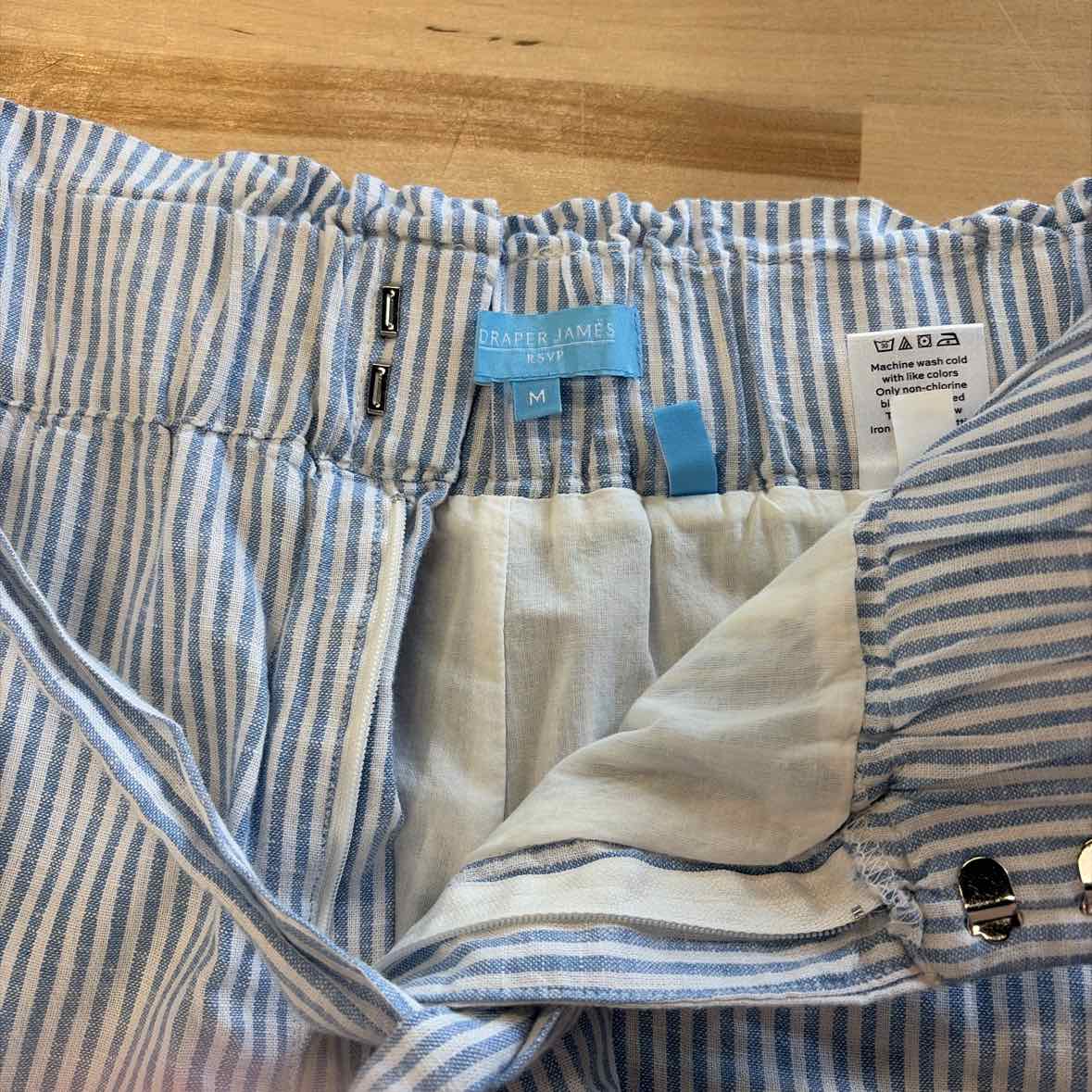 Draper James Size M Blue & White Used Shorts