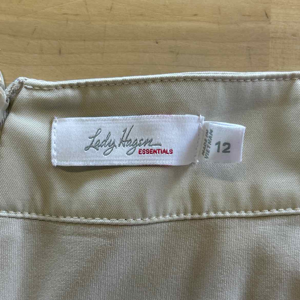 Lady Hagen Women Size 12 Tan Preloved Skorts