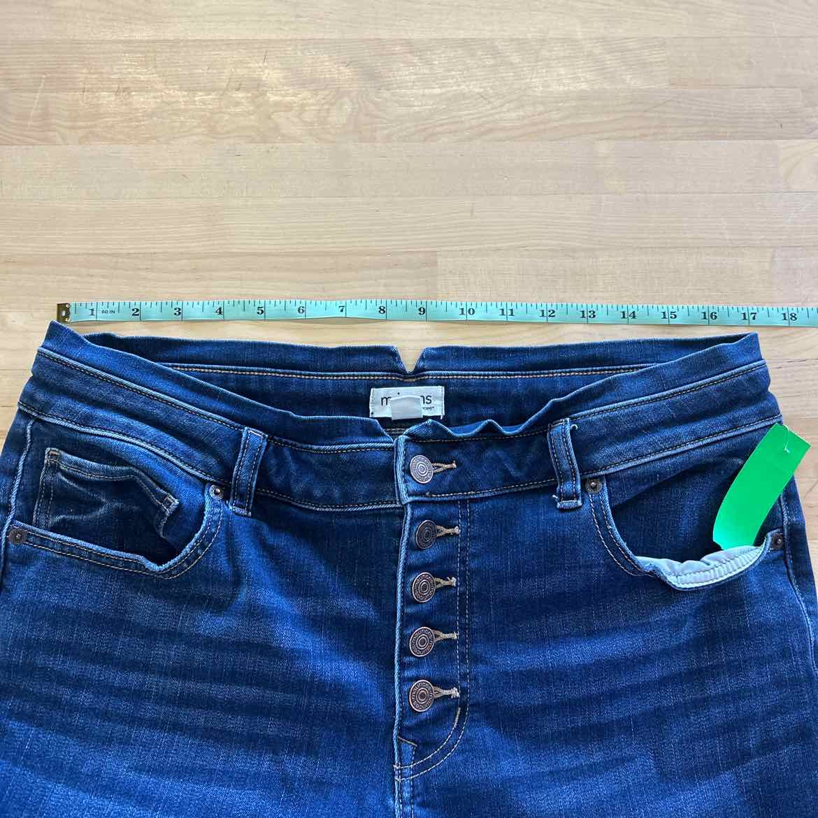 Maurices Size 16 Blue Denim Preloved Jeans