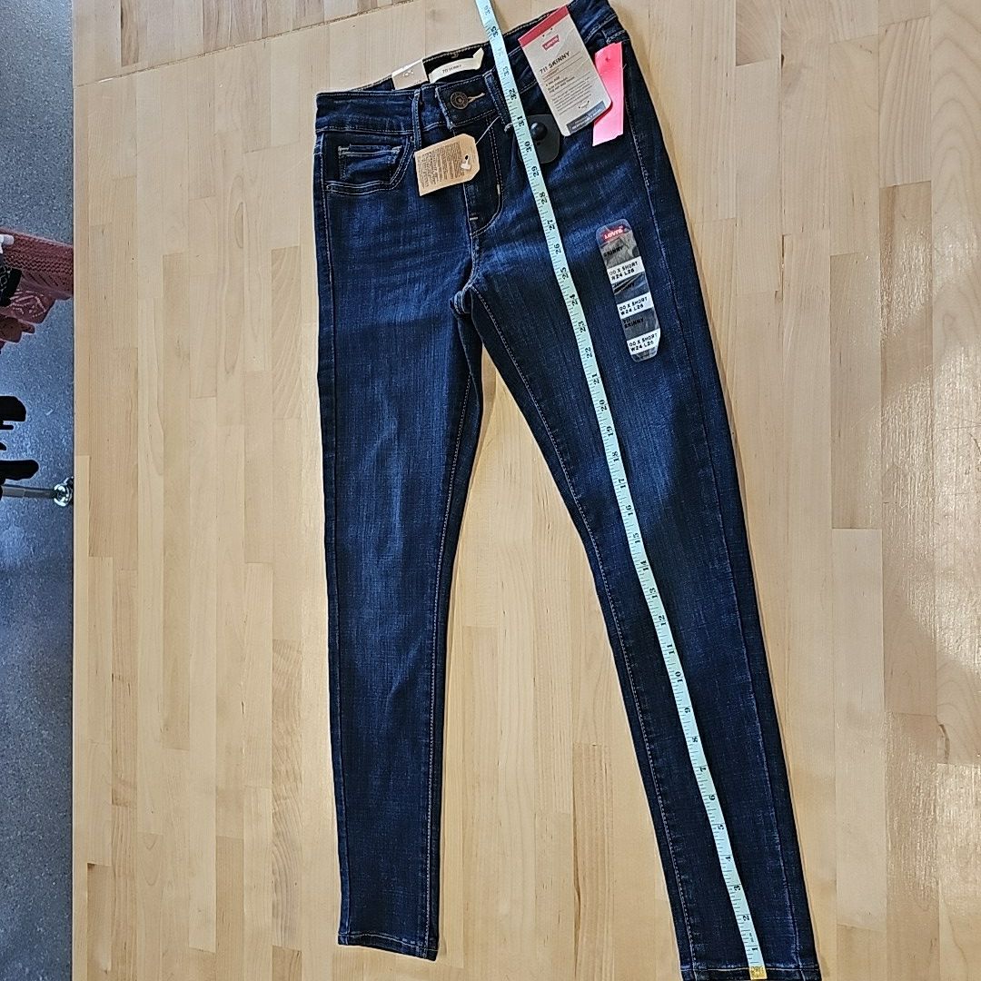 Levi's Size 00 24x26 Short Blue 711 Skinny Stretch Jeans NWT