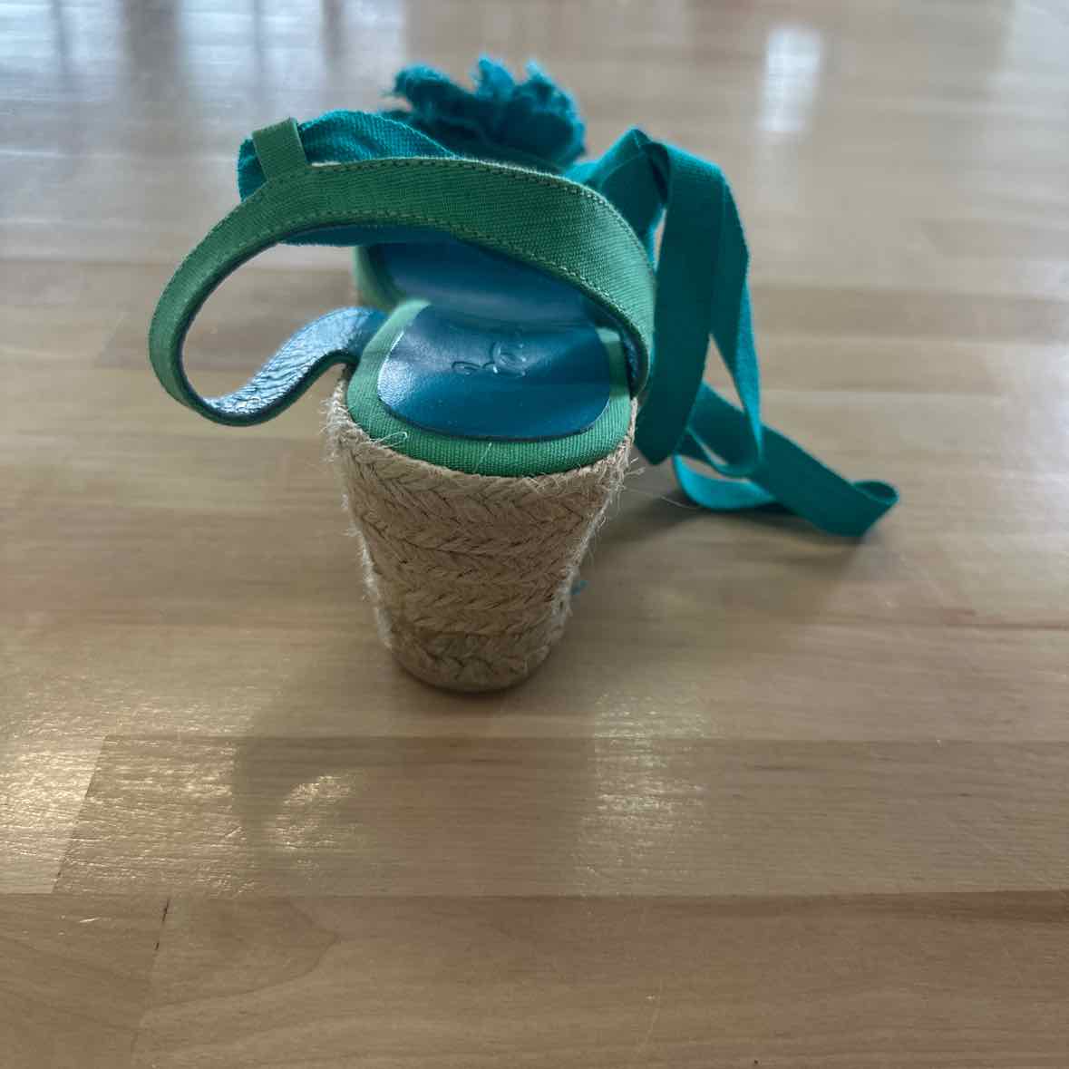 Boden Shoe Size 9 Teal Wedges