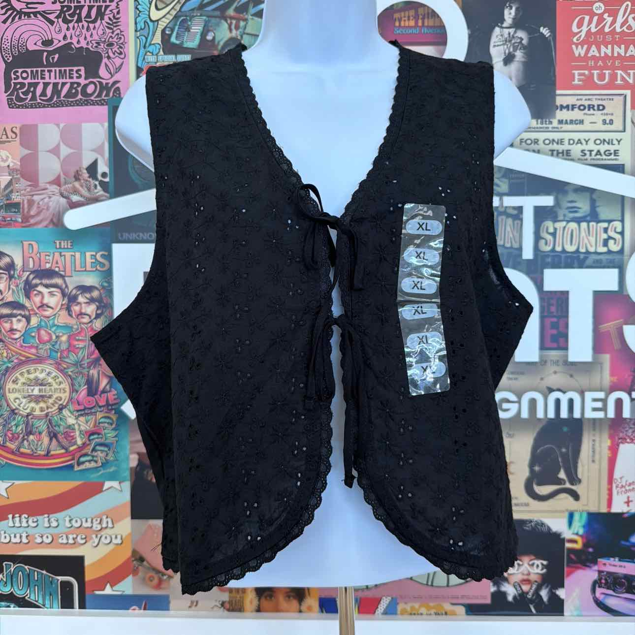 Self Esteem Juniors' Eyelet V-Neck Tie-Front Vest - Black