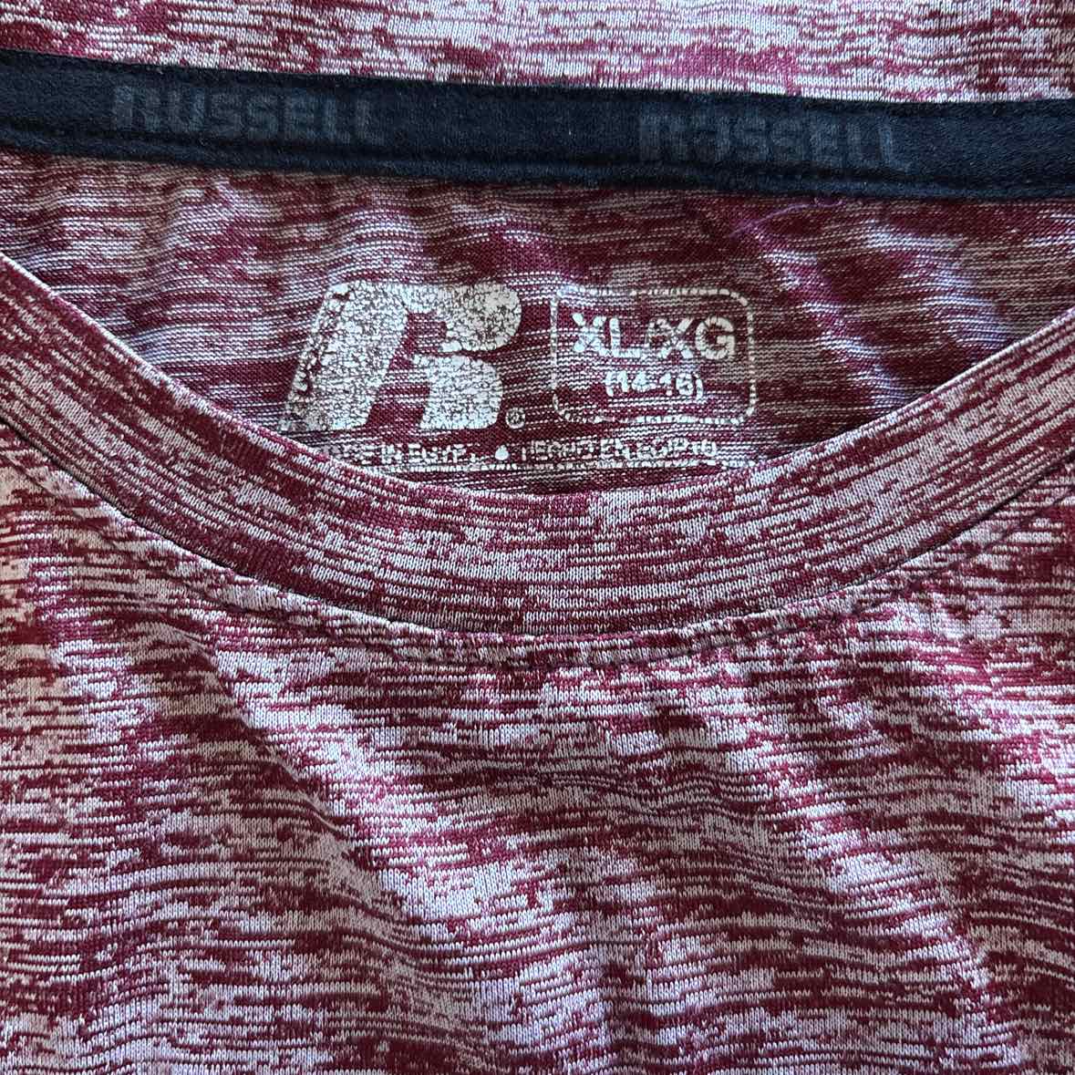 Russell Size XL Red T-shirt