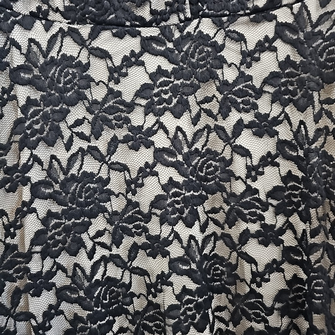 Torrid Size 1X Black Lace Used Dress
