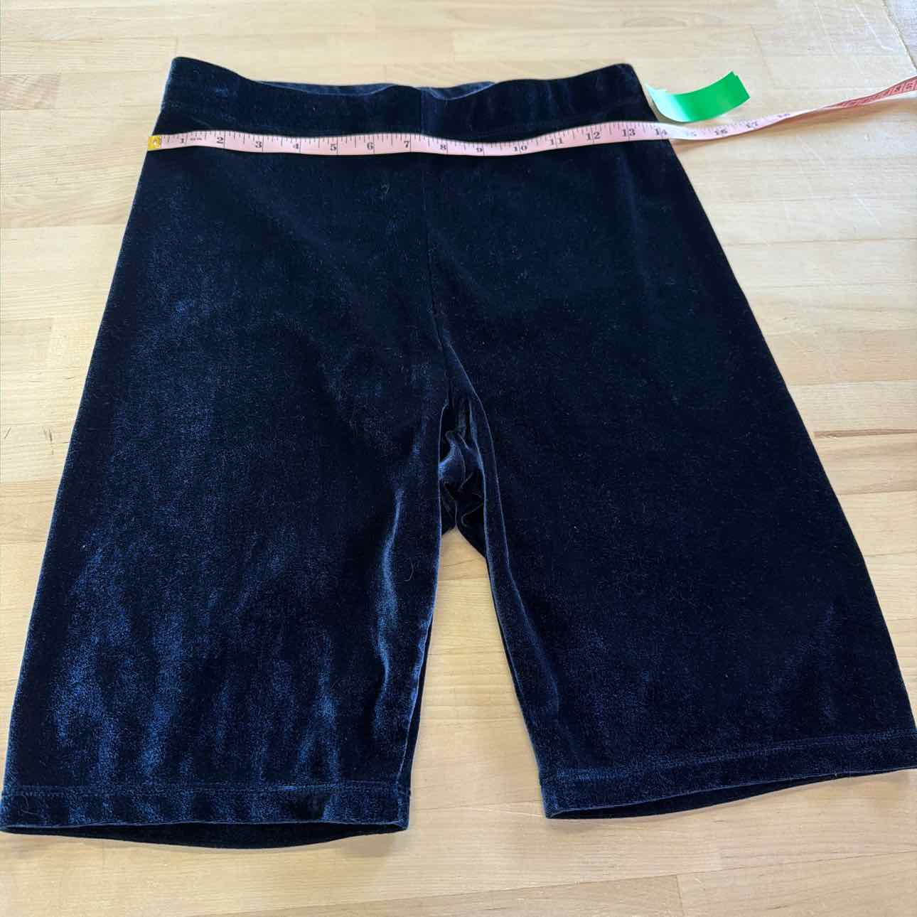 Fabletics Women Size L Red Preloved Shorts