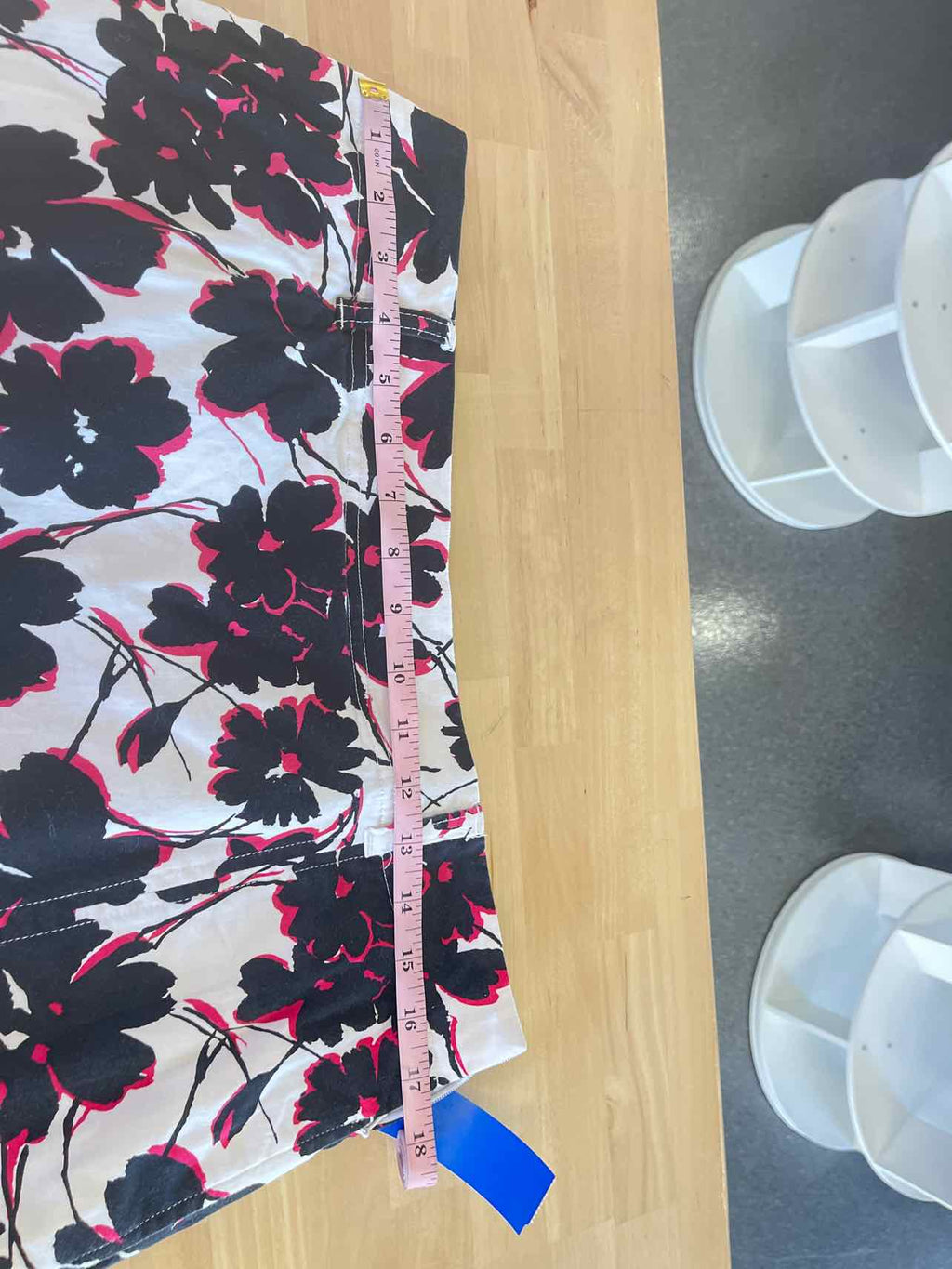 Charter Club Size 12 White Black Pink Preloved Skirt