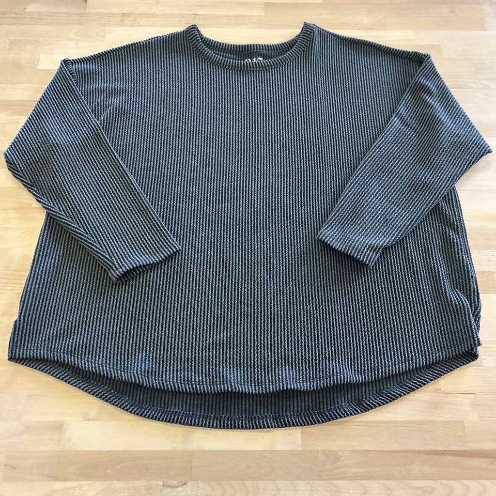 Maurices Size 1X Gray Sweater