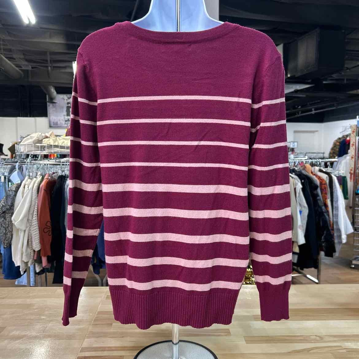Liz Claiborne Size M Red Preloved Longsleeve