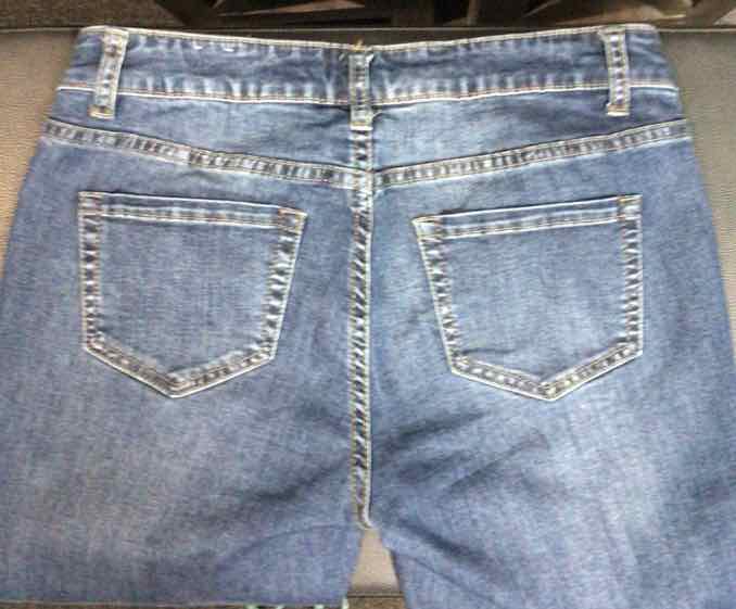 Westport Size 2 Blue Jeans