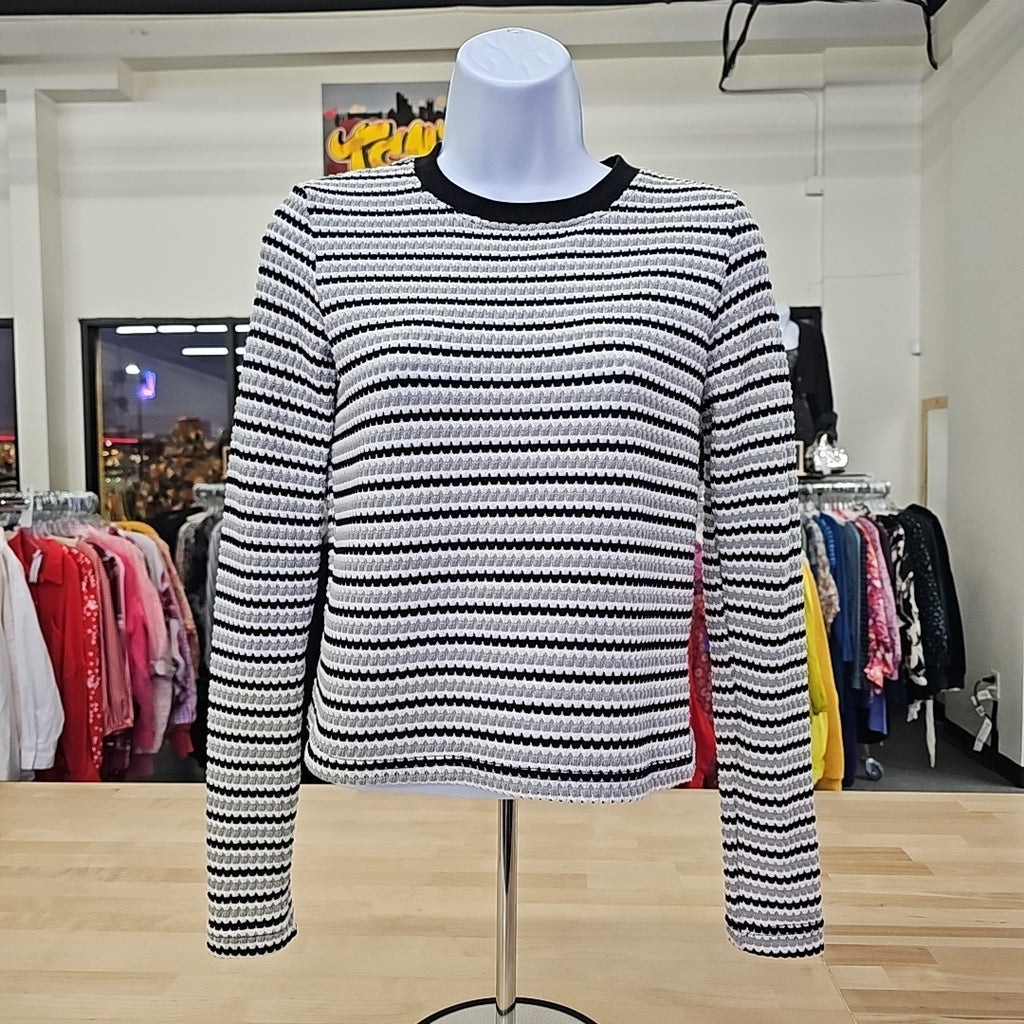 Dazy Less Size S Gray Sweater