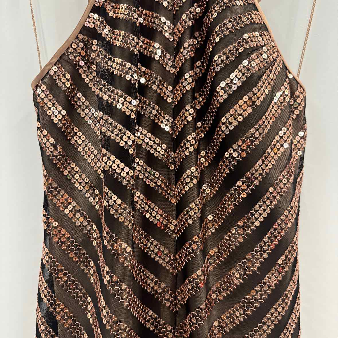 Adrianna Papell Size 8 Black & Gold Dress