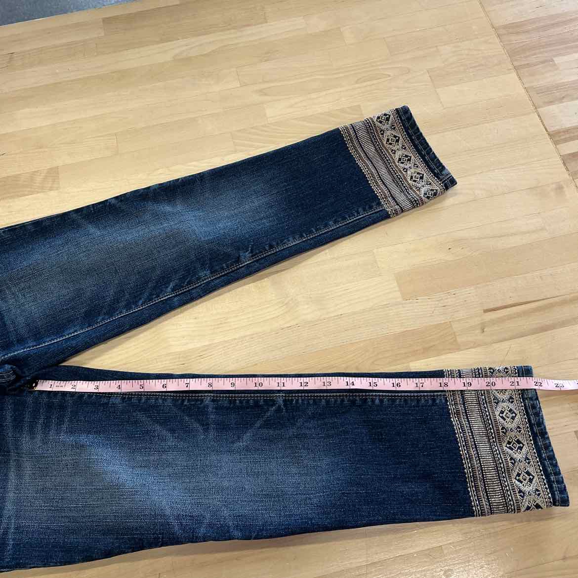 White House Black Market Size 2P Denim Jeans
