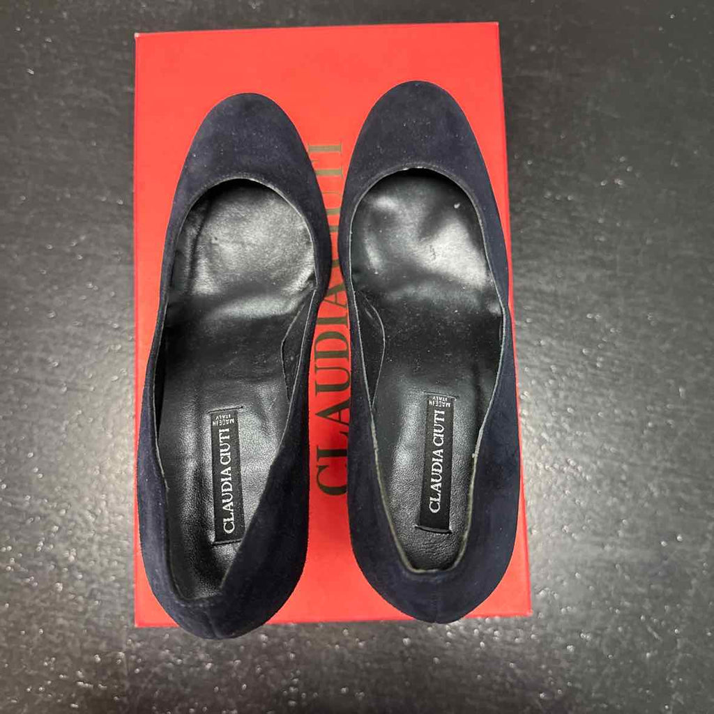 Claudia Ciuti Size 7 Navy Blue Suede Preloved Heels