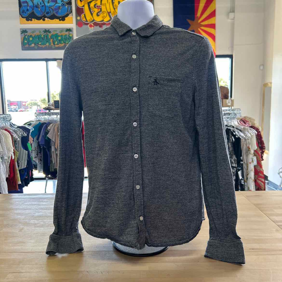 Penguin Size M Gray Preloved MENS Button Down Shirt