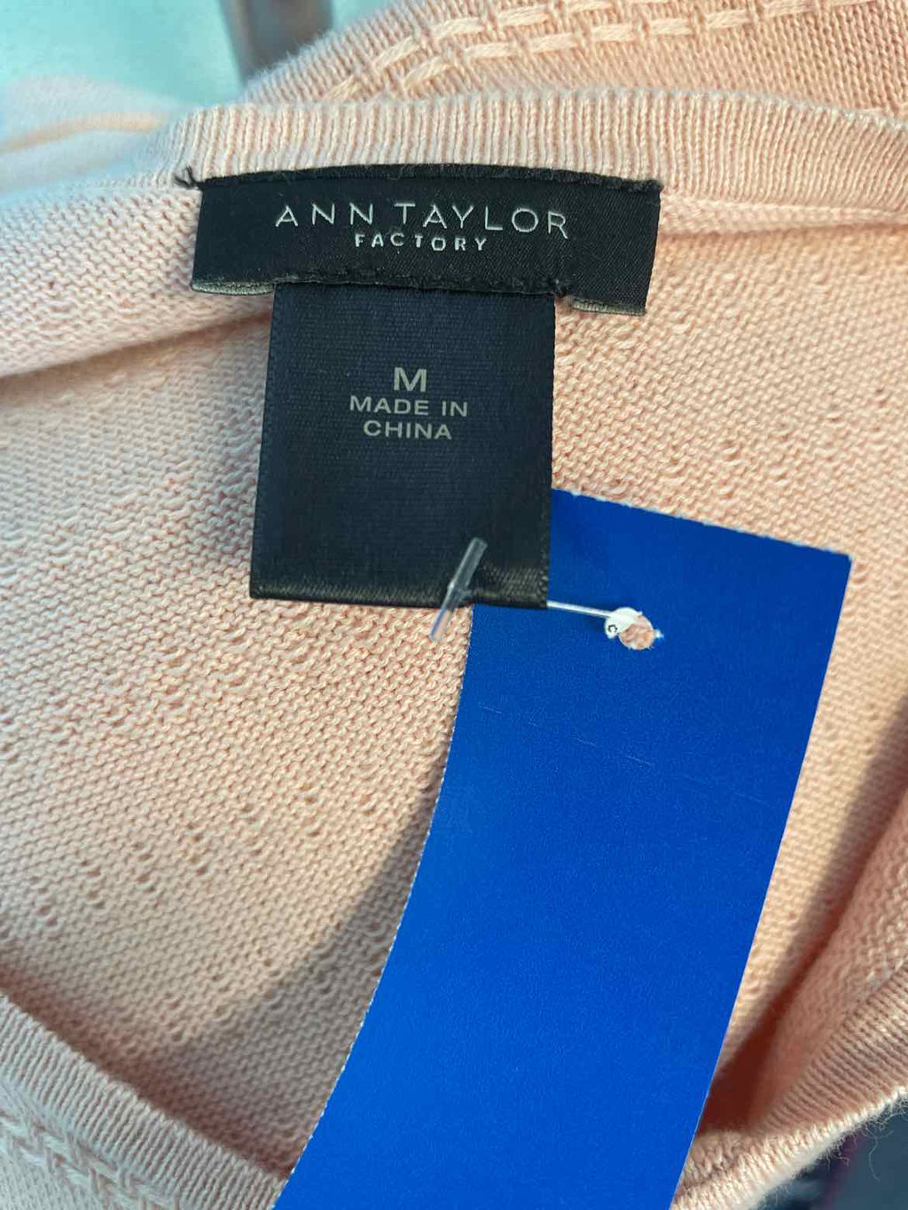 Ann Taylor Size M Peach Sweater