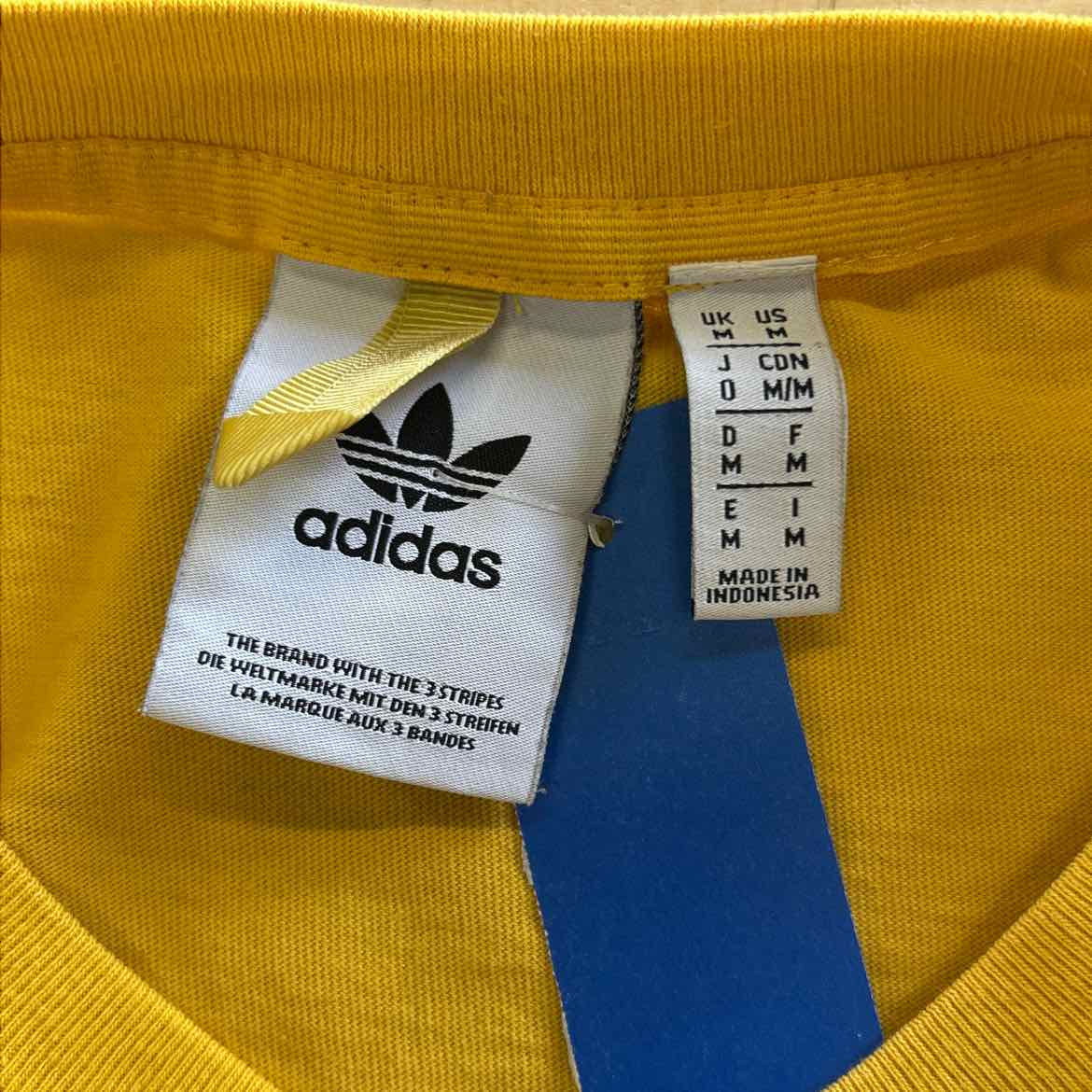 Adidas Size M Yellow Preloved T-Shirt SS