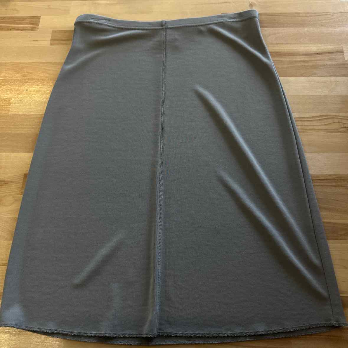Old Navy Size M Gray Skirt