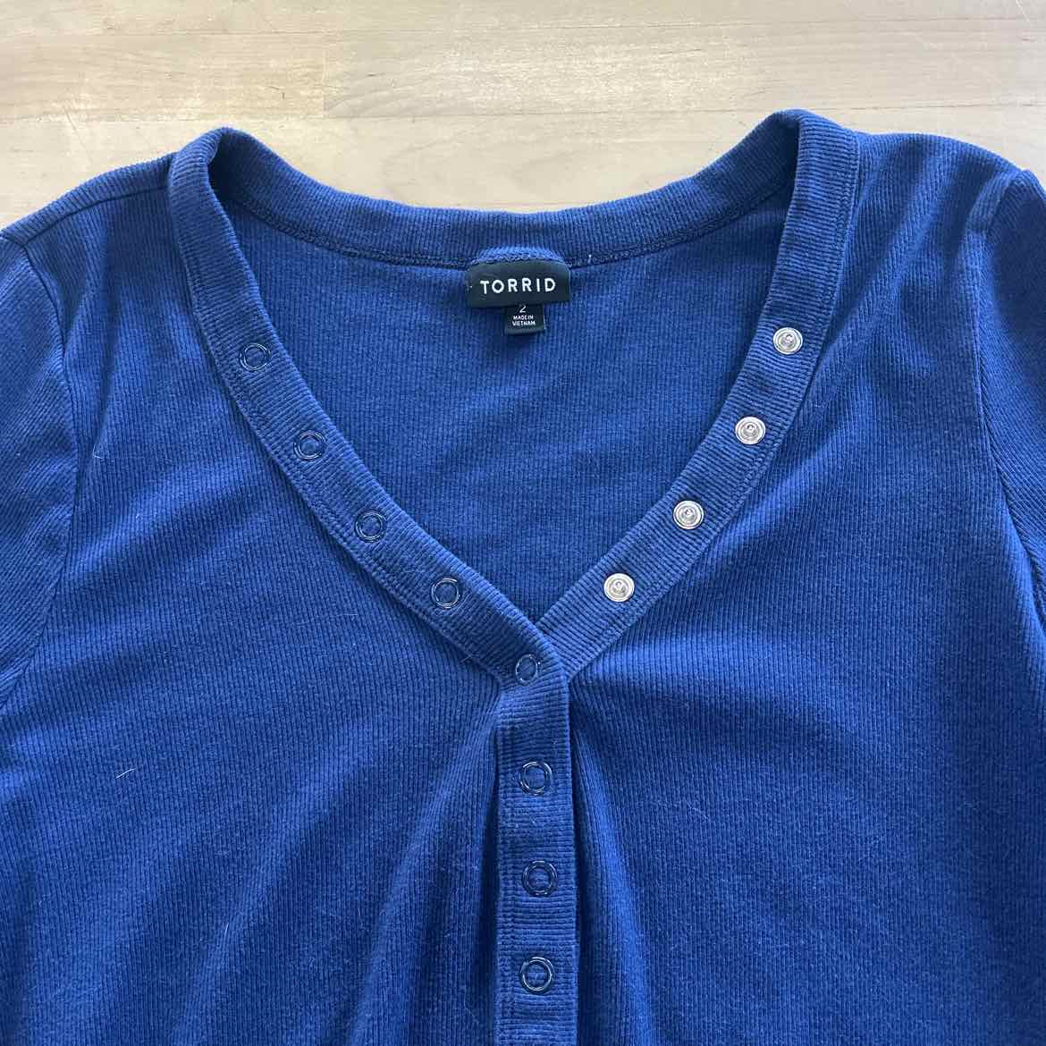 Torrid Size 2X Blue Preloved Longsleeve