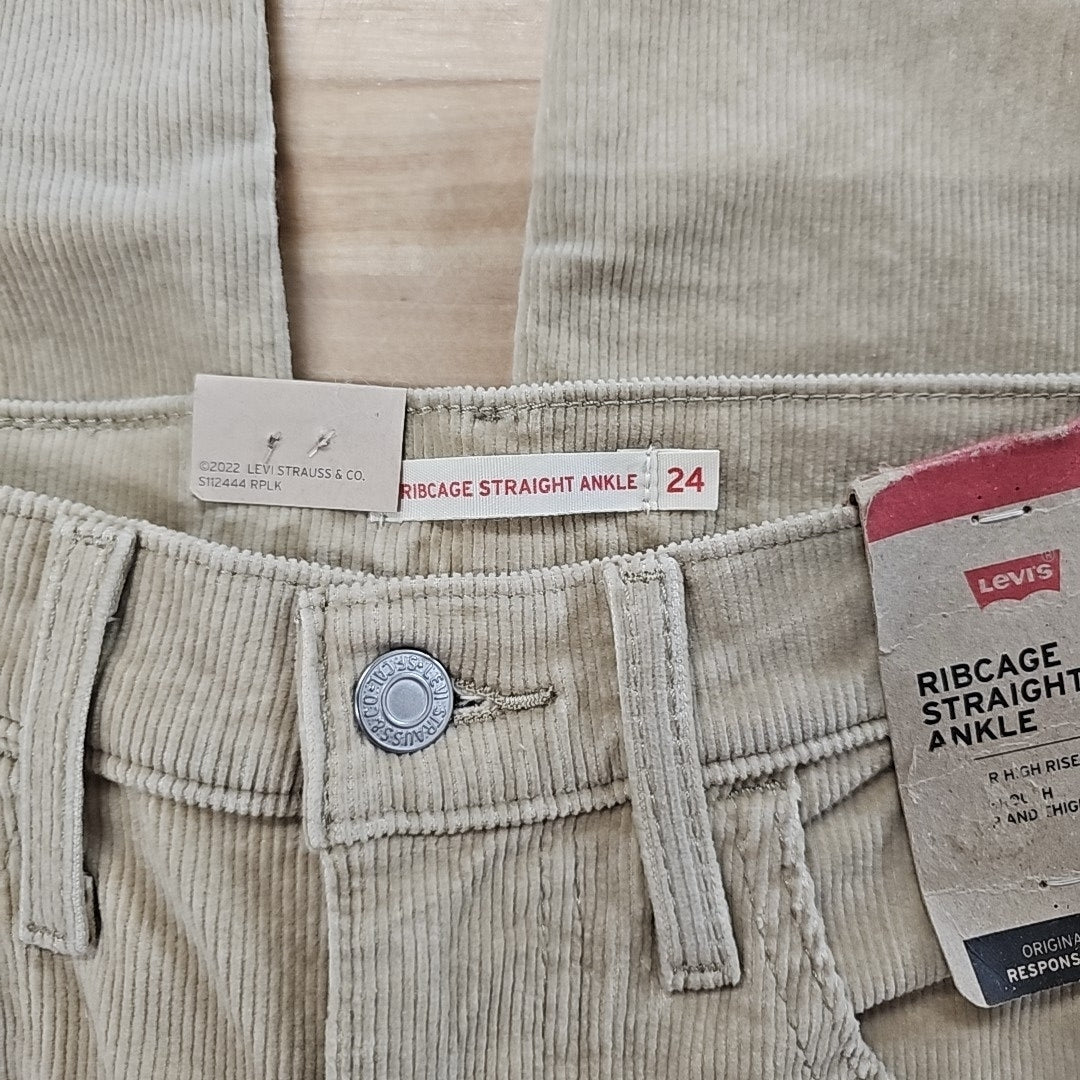 Levi's(r) Womens Ribcage Straight Ankle Zip ND Women's Pants Safari