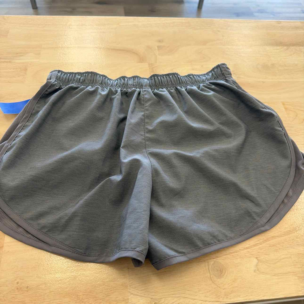 Nike Women Size M Gray New Shorts