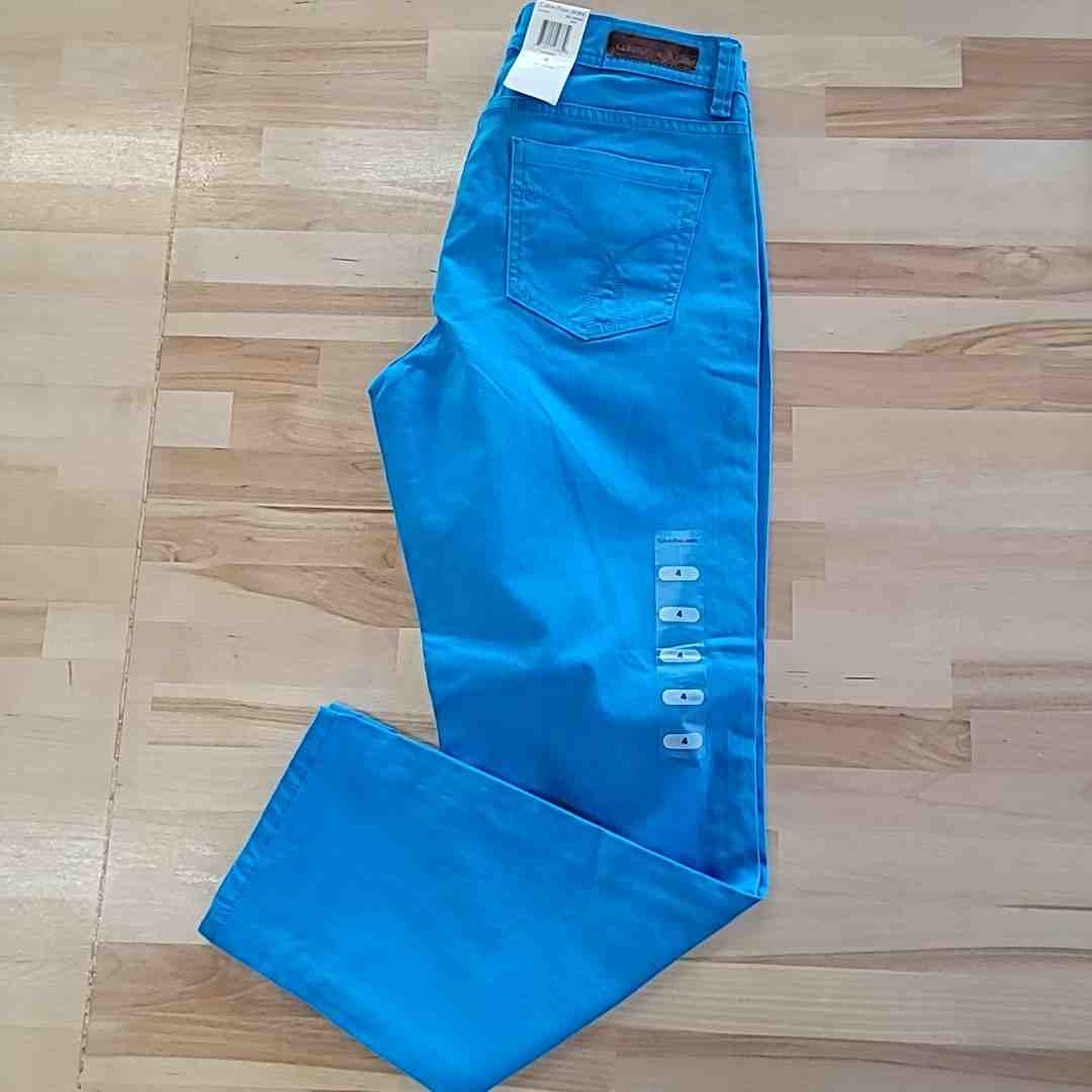 Calvin Klein Size 4 Blue Crop Pants NWT